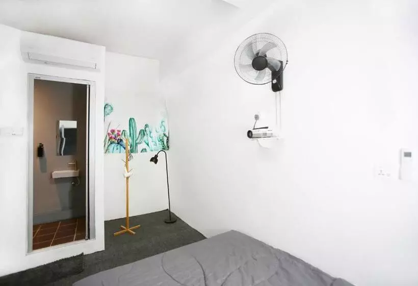 ホテル Hangoutspacez Queensbay At Bayan Lepas Penang