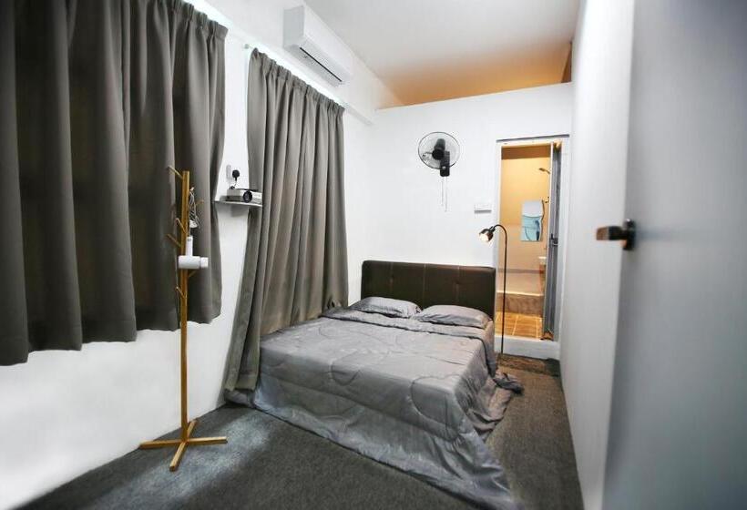 Hotel Hangoutspacez Queensbay At Bayan Lepas Penang