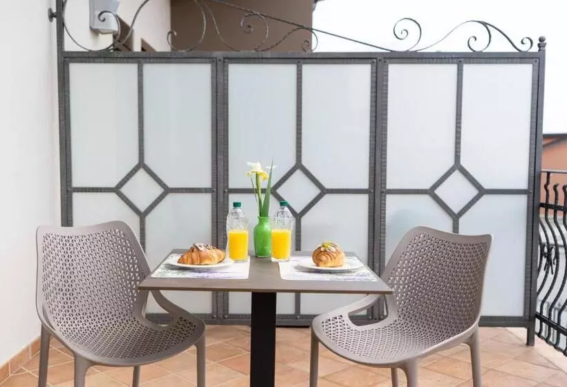 ホテル Oberdan Ristorante Pizzeria