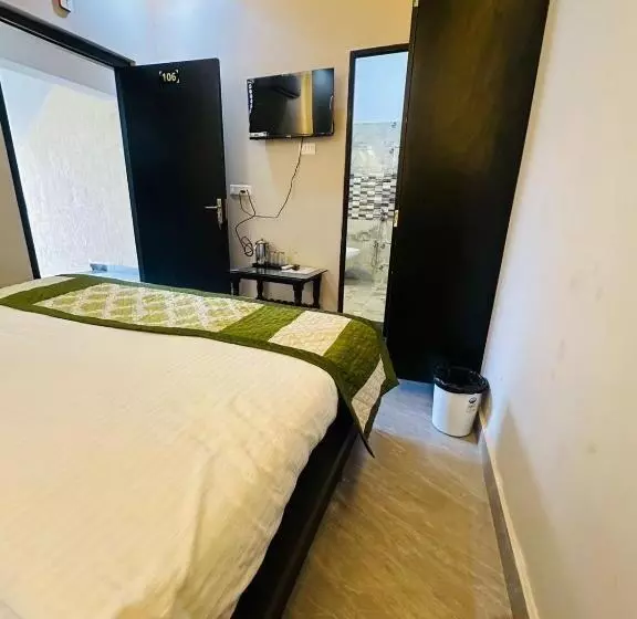 Psr Prem Shobha Residency ! Varanasi   Fully Air Conditioned Hotel At Prime Location With Off Site P