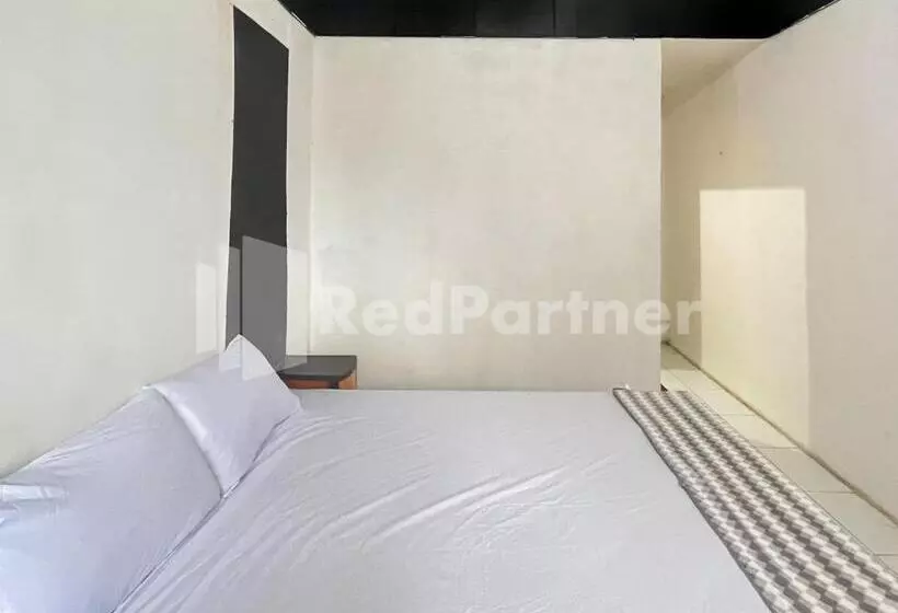 Hotelli Villa A2 Trawas Redpartner