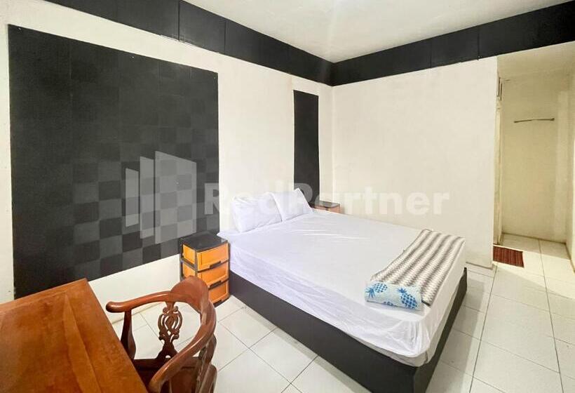 Hotel Villa A2 Trawas Redpartner