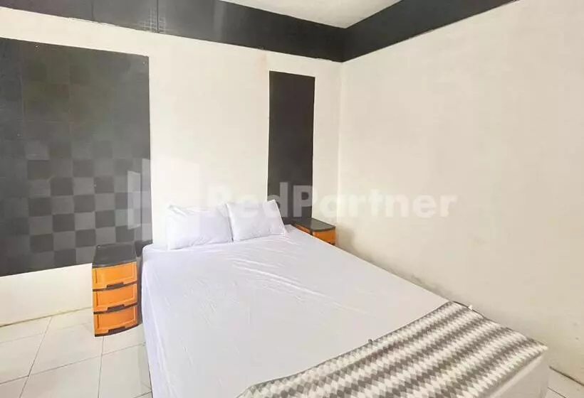 Hotelli Villa A2 Trawas Redpartner