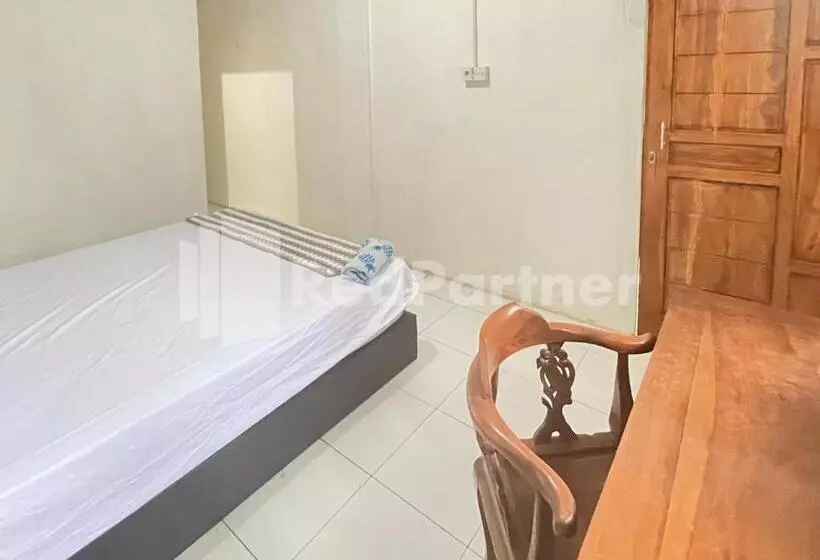 Hotelli Villa A2 Trawas Redpartner