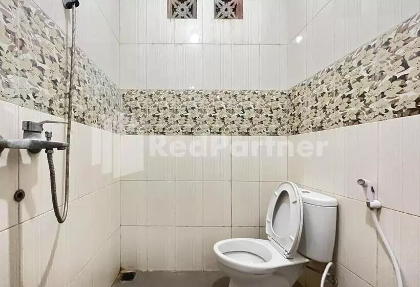 Hotelli Villa A2 Trawas Redpartner