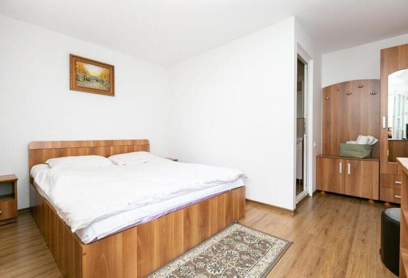 بنسيون Casa Mădălina