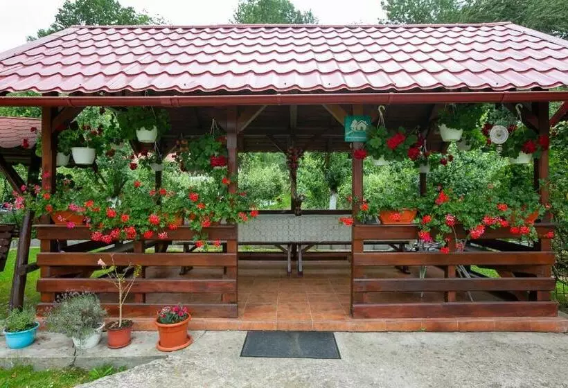 Majatalo Casa Mădălina