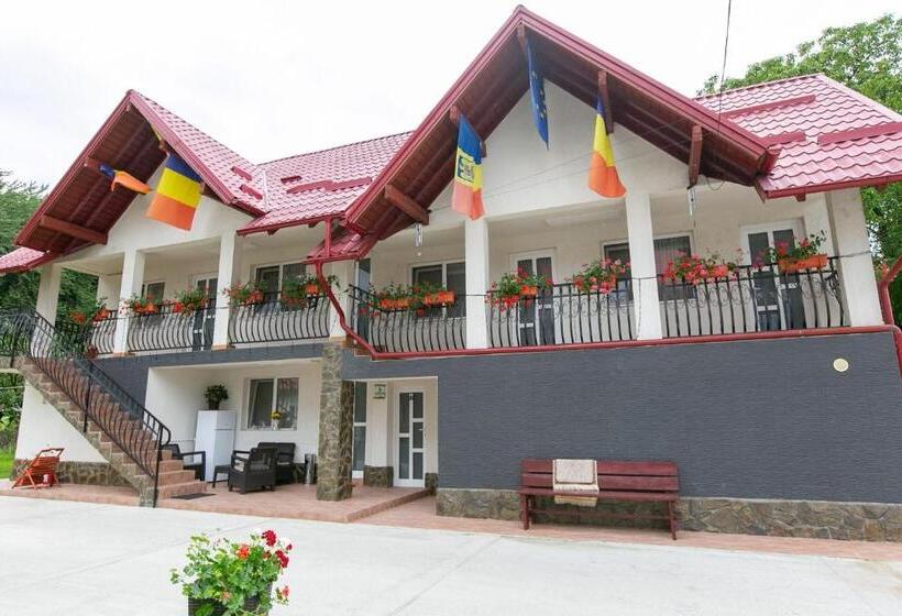 بنسيون Casa Mădălina