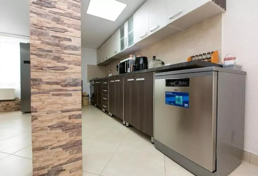 Majatalo Casa Mădălina