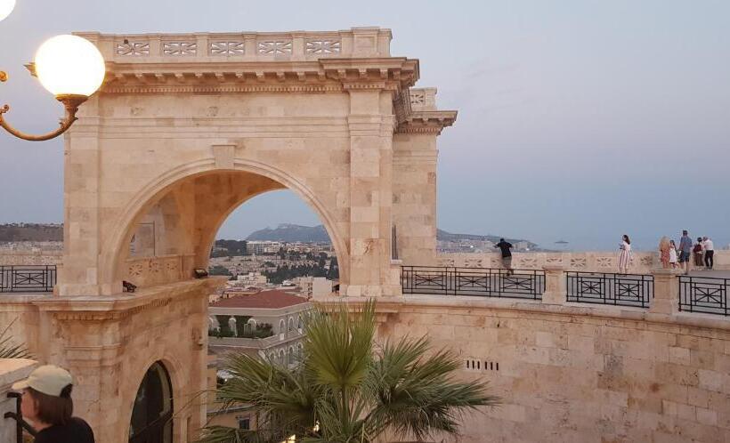 بنسيون Eva Luxury Suite