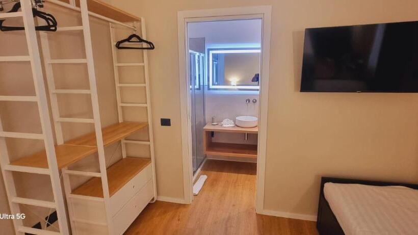 بنسيون Eva Luxury Suite