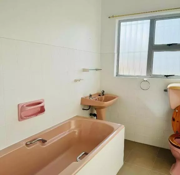 ペンション Great Choice Guest House Parow
