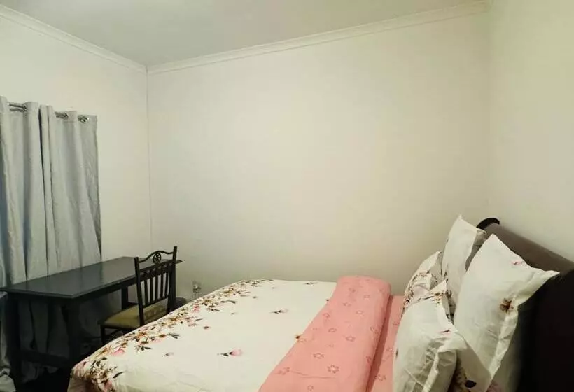 ペンション Great Choice Guest House Parow