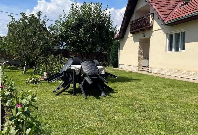 پانسیون Home Rasnov