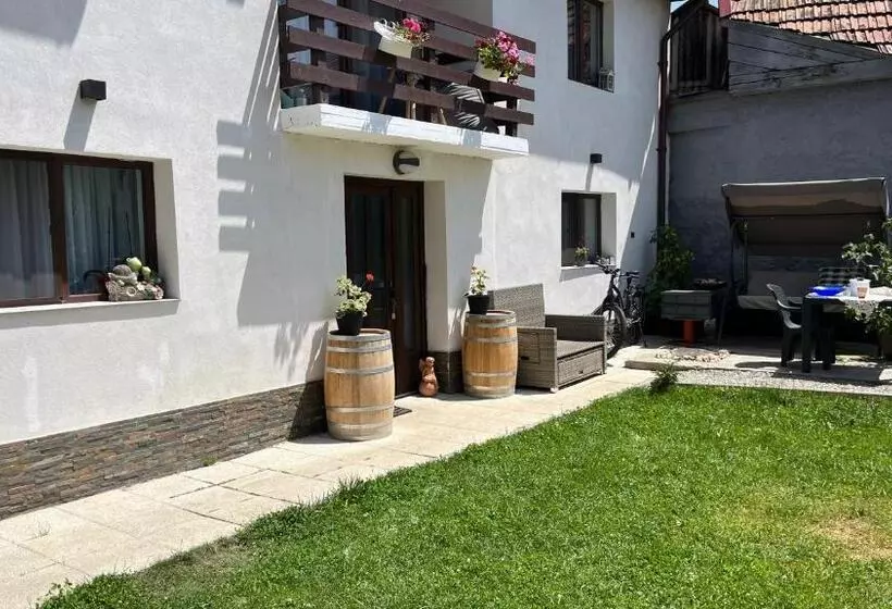 پانسیون Home Rasnov