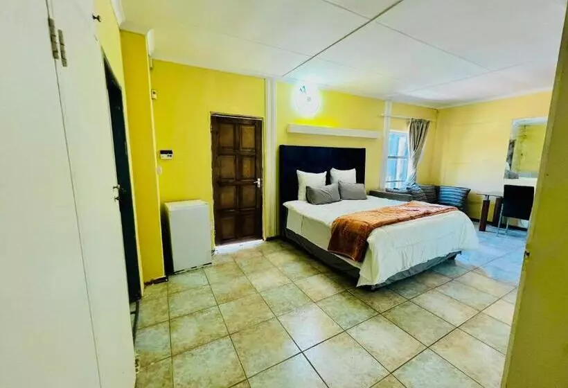ペンション Honeyhills Excellence Resort J