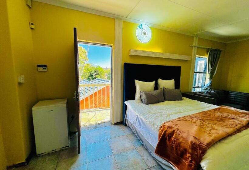 膳宿费 Honeyhills Excellence Resort J