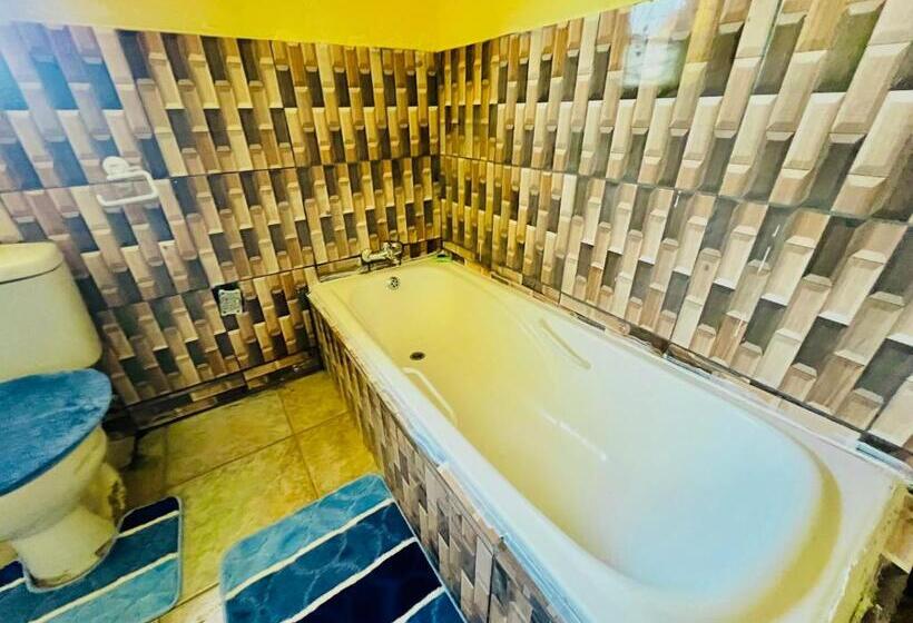 膳宿费 Honeyhills Excellence Resort J