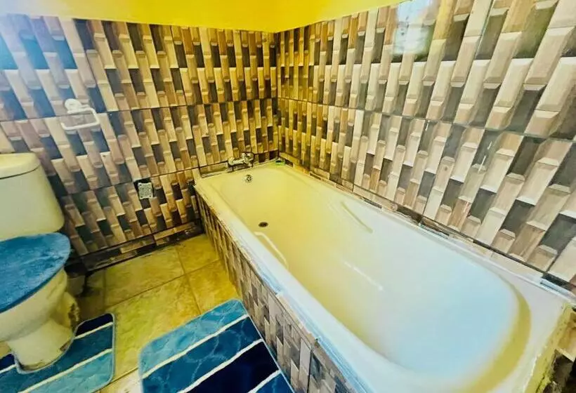 ペンション Honeyhills Excellence Resort J