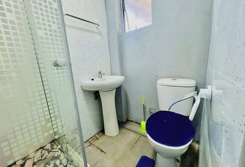 膳宿费 Honeyhills Excellence Resort J