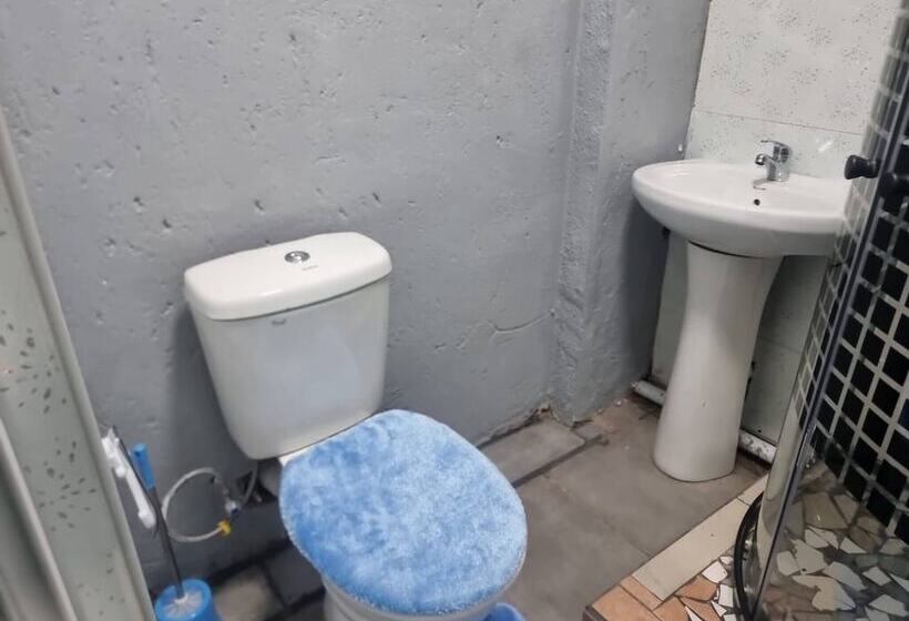 膳宿费 Honeyhills Excellence Resort J