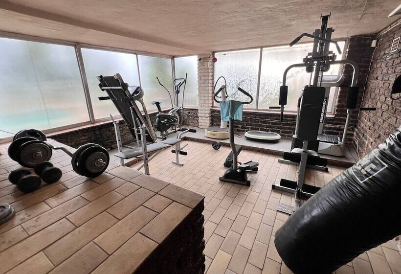 膳宿费 Honeyhills Excellence Resort J