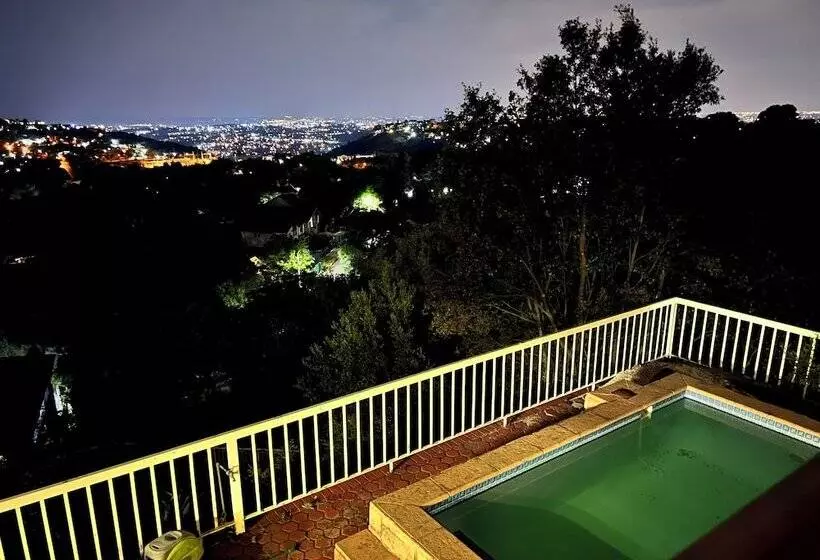 ペンション Honeyhills Excellence Resort J