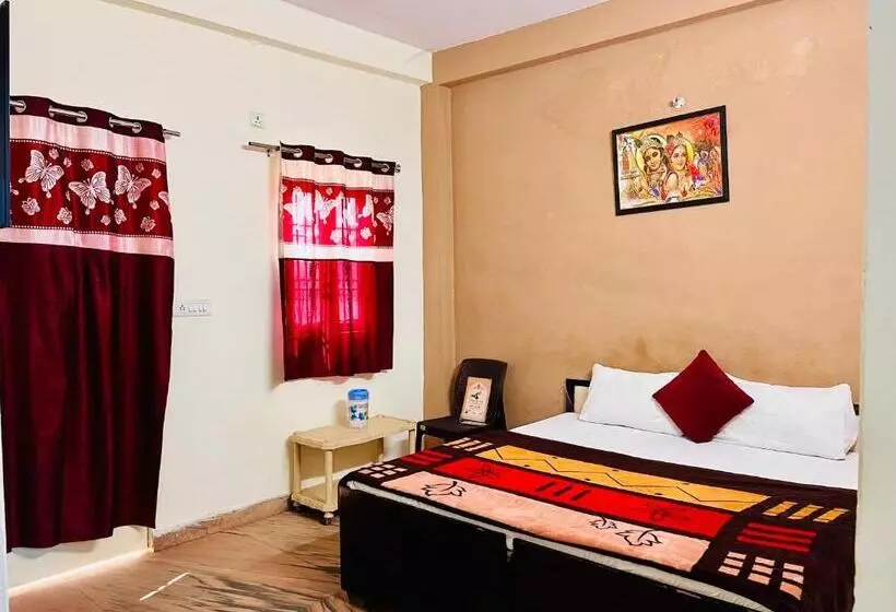 ペンション Shree Ji Residency  A Devine Home Stay Near Prem Mandir