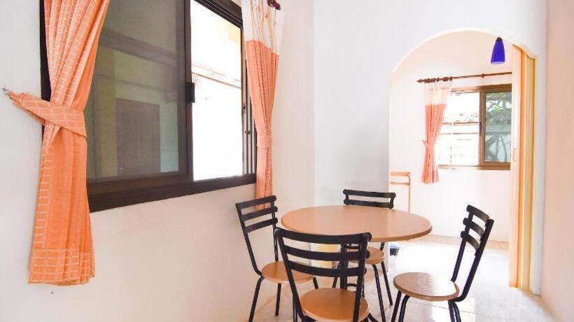 Resort Otel Oyo 570 Seaside Hua Hin