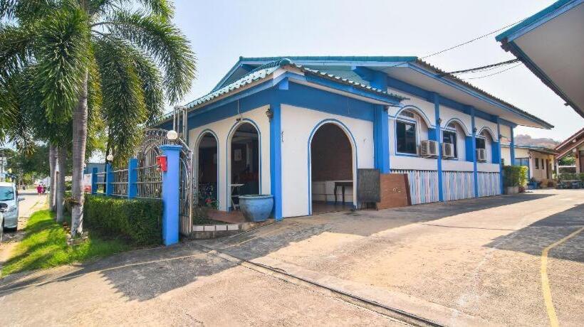 Resort Otel Oyo 570 Seaside Hua Hin