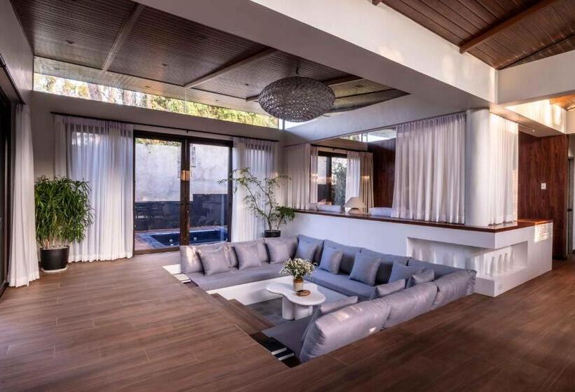 Prana Cabin Ezra Viniti Resort