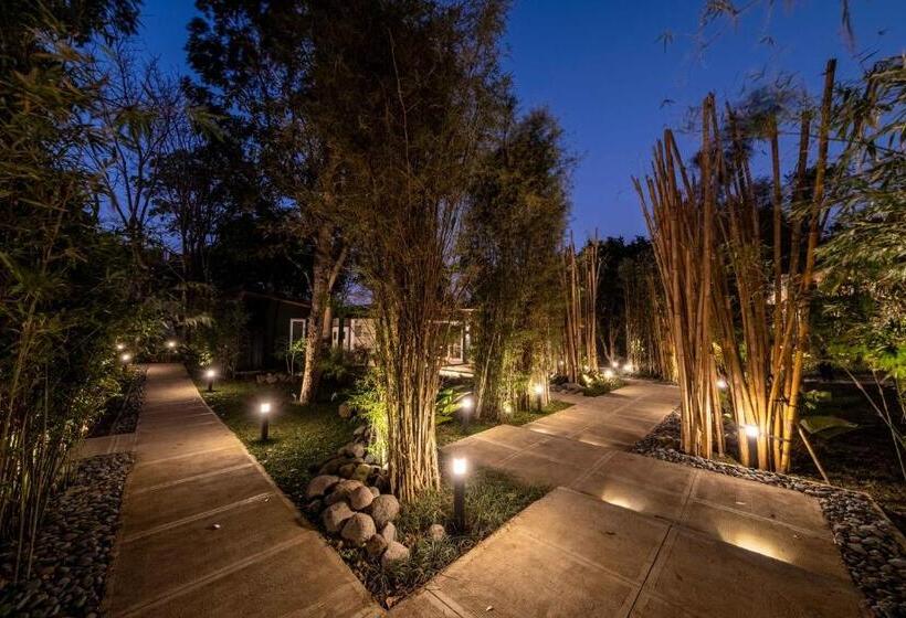 Prana Cabin Ezra Viniti Resort