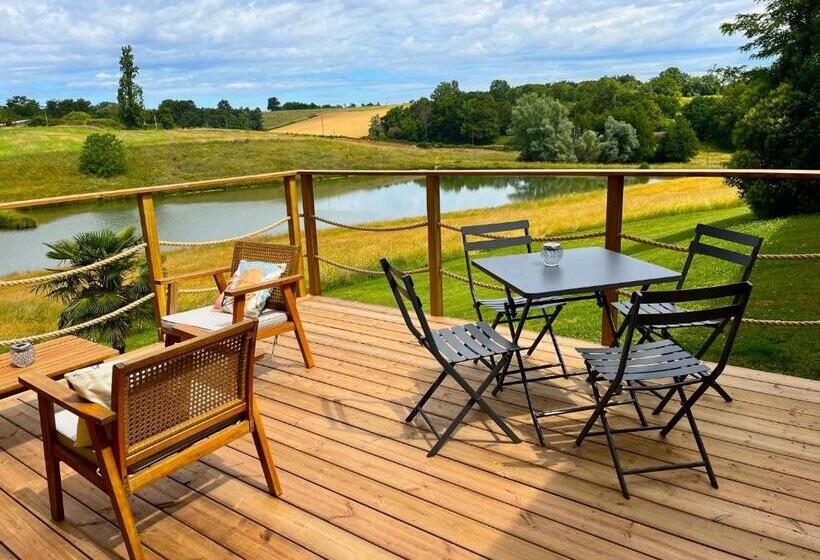 민박 La Cabane Lacourrège