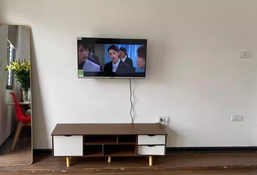 Era Apartment La Thành