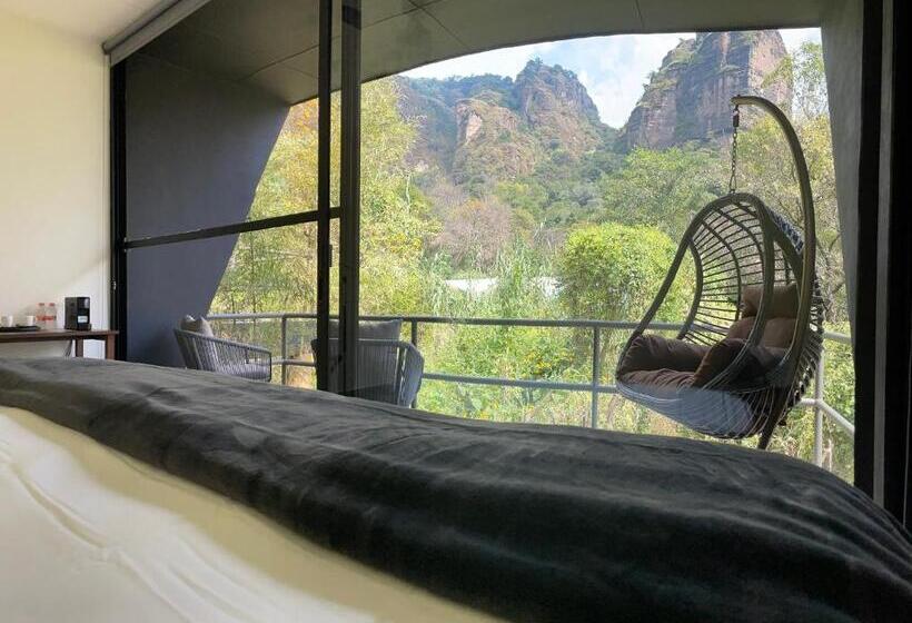 Szálloda Bajo La Montaña