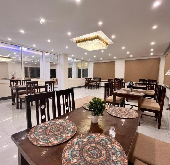 Hotel Lungpa Valley Skara