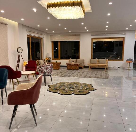 Hotel Lungpa Valley Skara