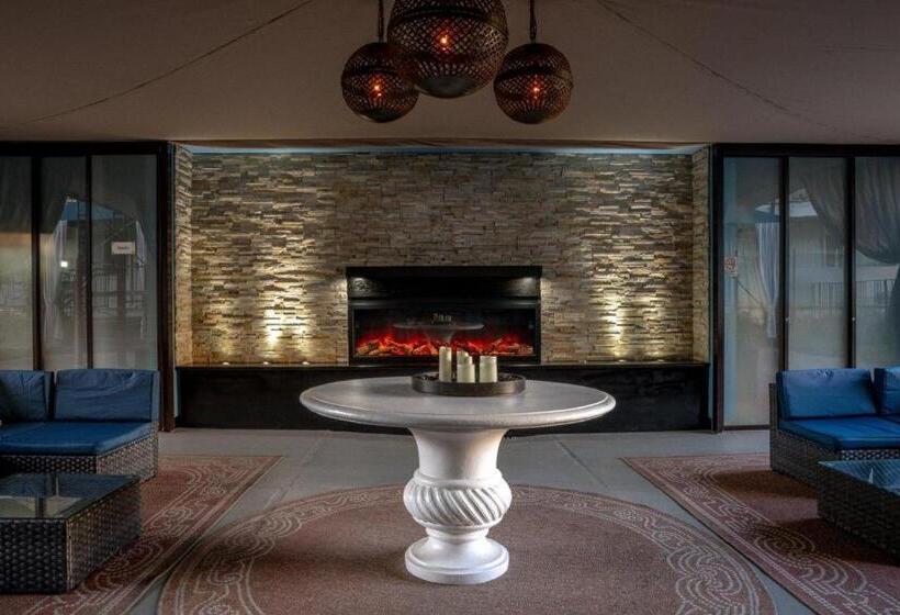 فندق Marin Suites