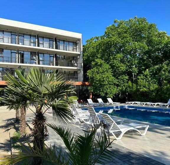 هتل Paradiso Kobuleti