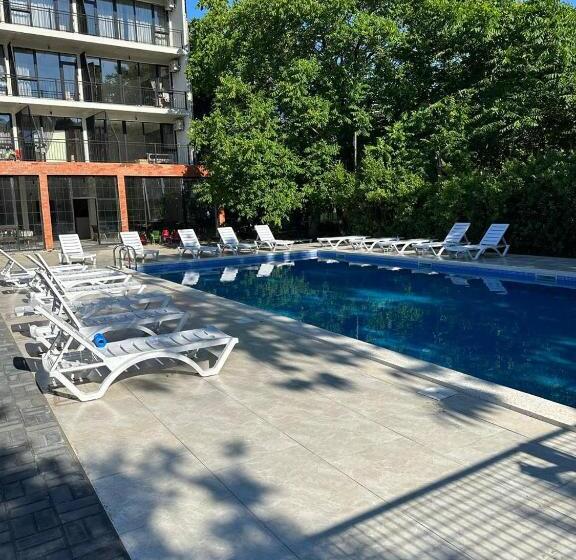 هتل Paradiso Kobuleti