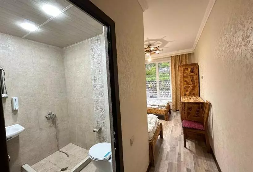 پانسیون Mountain View Villa