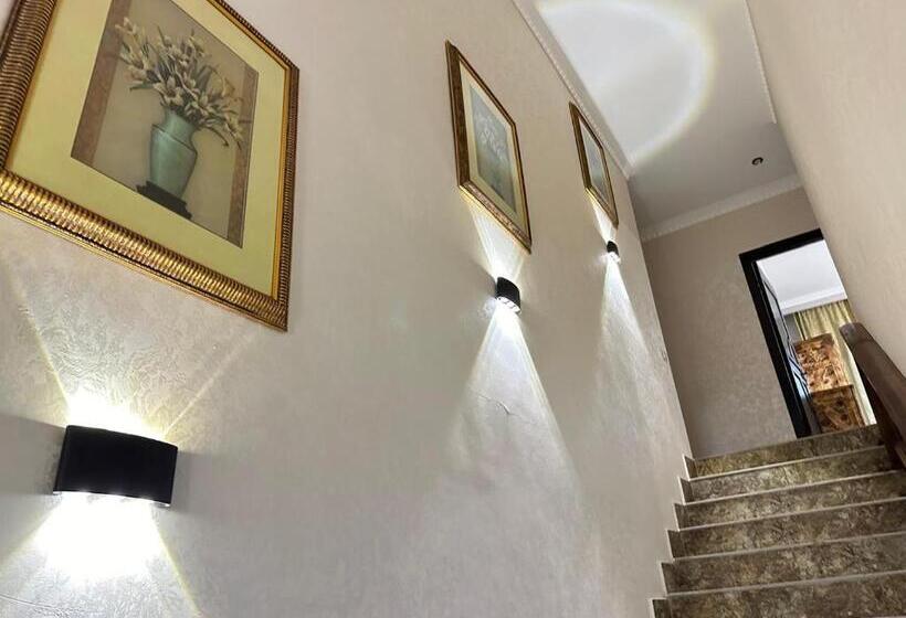 پانسیون Mountain View Villa