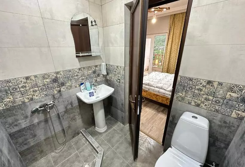پانسیون Mountain View Villa