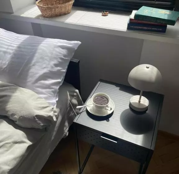 پانسیون Twins Guest House