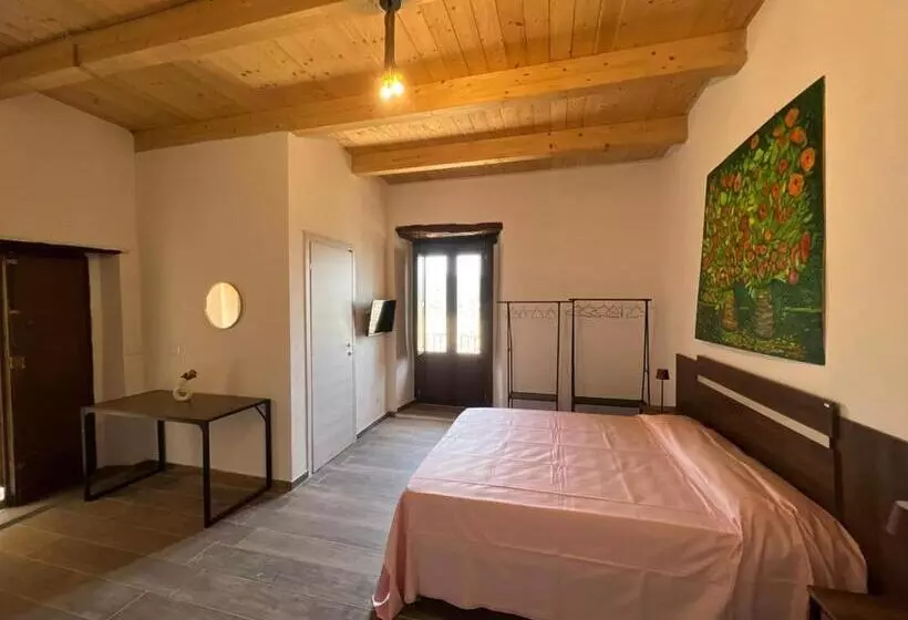 ベッドアンドブレックファースト Casa Vacanza Medieval