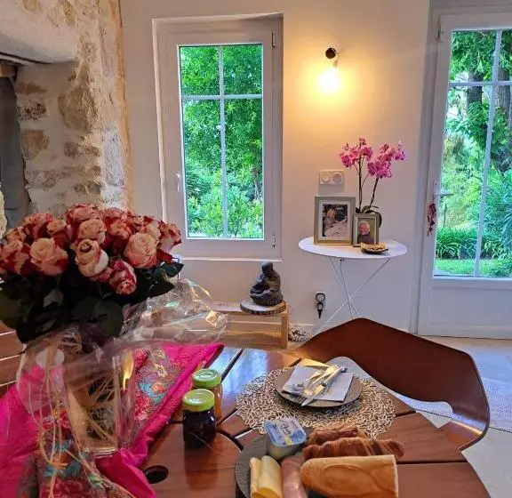 تختخواب و صبحانه Bastide De Marie Grasse