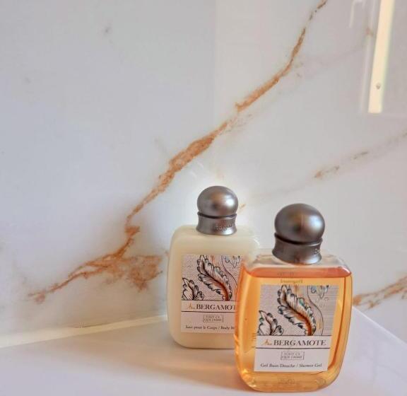 تختخواب و صبحانه Bastide De Marie Grasse