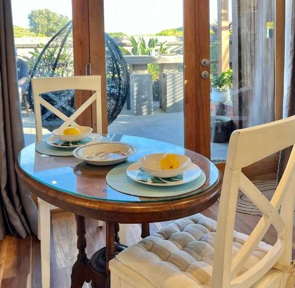 住宿加早餐  Beachfront Surfers Retreat