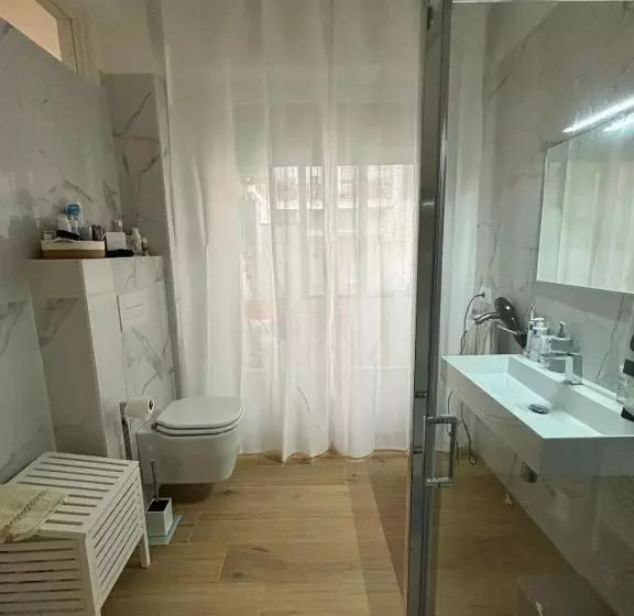 تختخواب و صبحانه La Stanzetta
