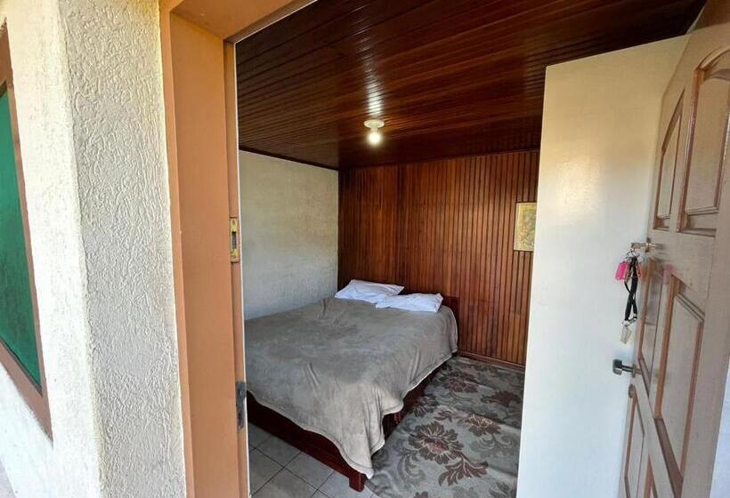 Bed and Breakfast Refúgio Girassol